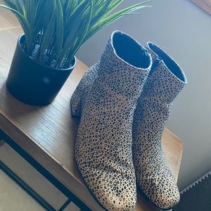 Sole Society Cheetah Print Booties
